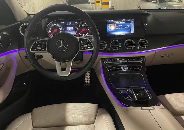Mercedes-Benz Klasa E cena 132900 przebieg: 57900, rok produkcji 2019 z Chojnice małe 172
